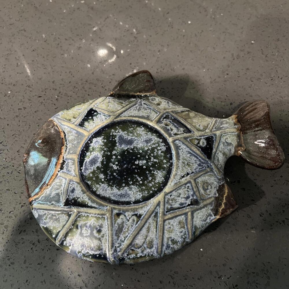 FISH TABLE PILLAR CANDLE HOLDER CERAMIC DISH MARITIME / NAUTICAL BEACH DECOR